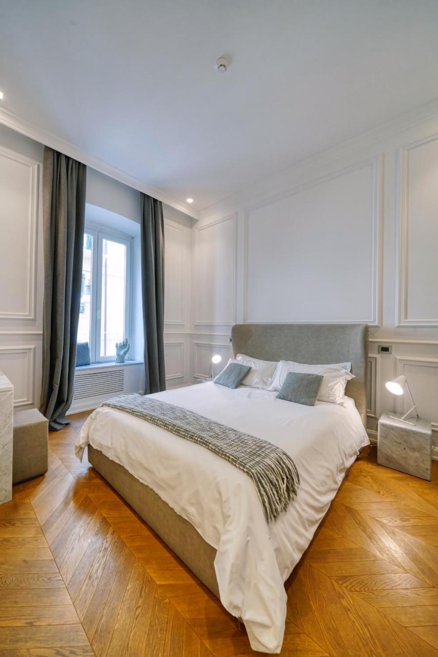 Via Chiodo Luxury
