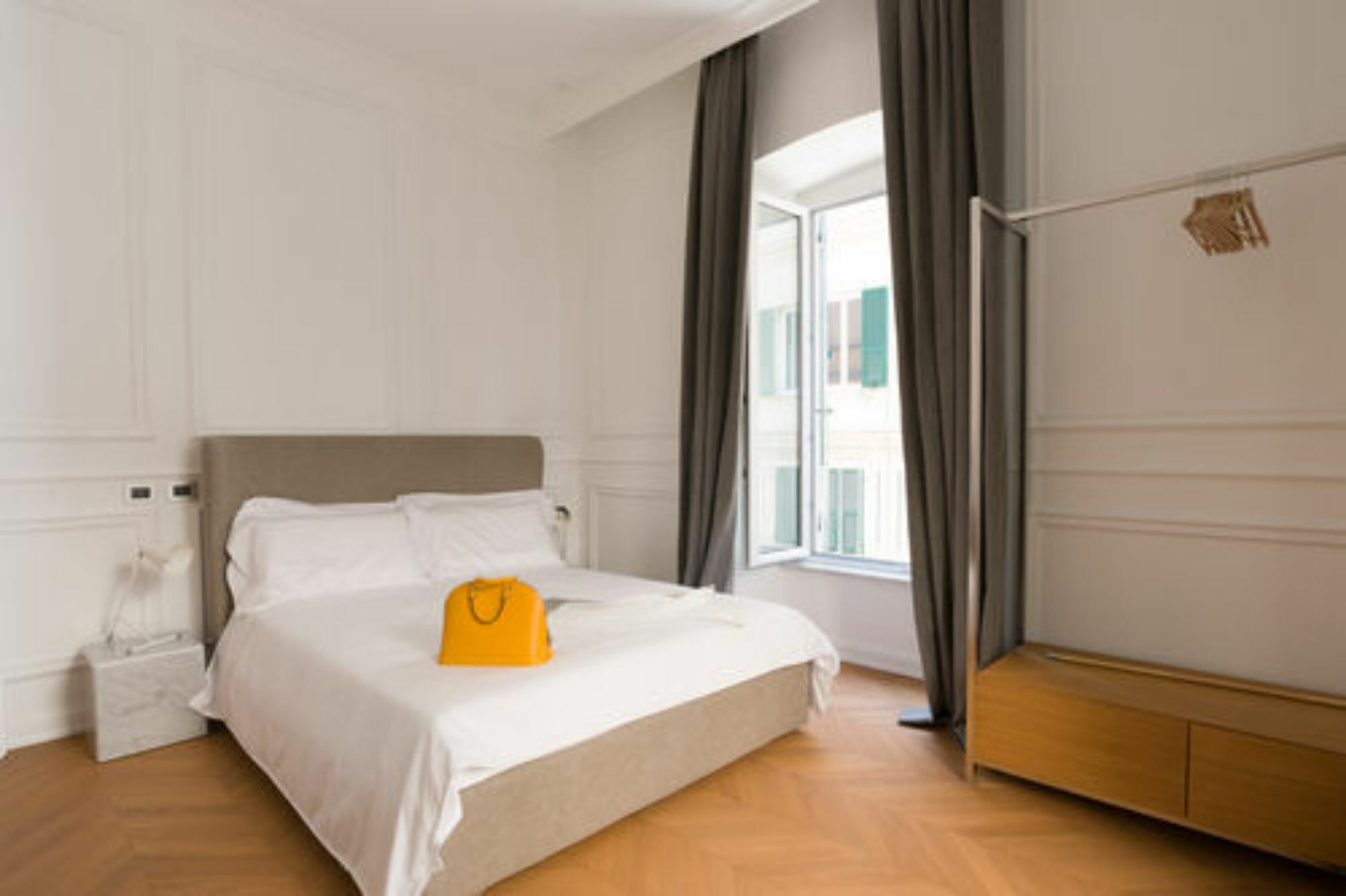 Guest house Via Chiodo Luxury 2*
